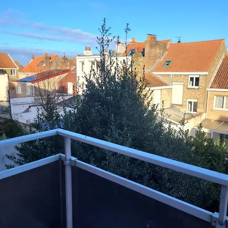 Résidence Malouine Les Roses De Malo Les Bains Avec Balcon *