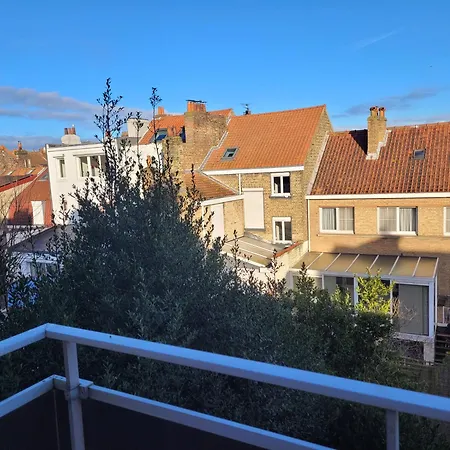 Résidence Malouine Les Roses De Malo Les Bains Avec Balcon