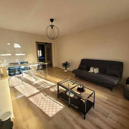 Apartment Malouine 